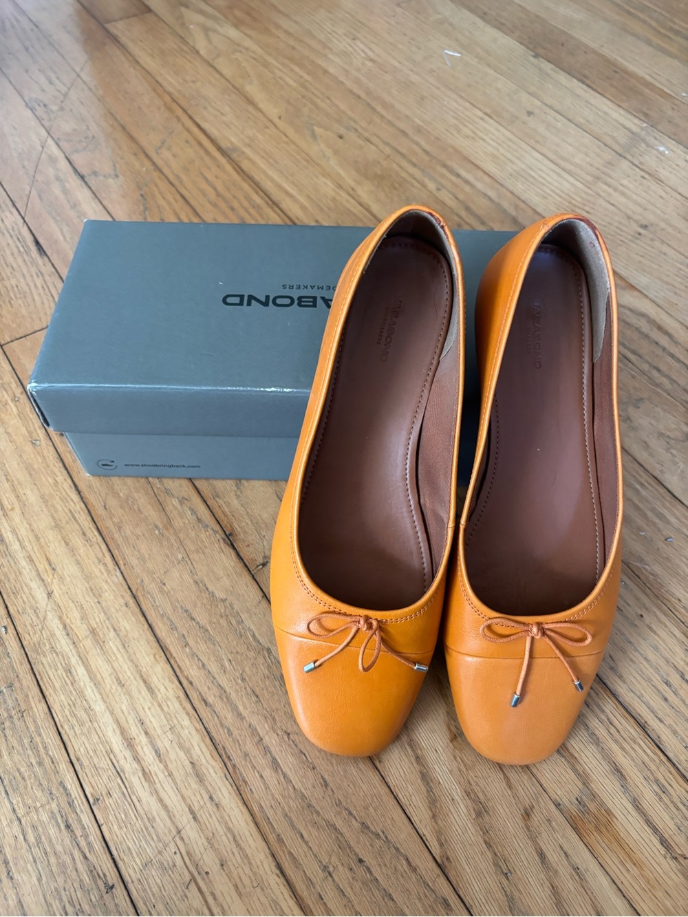 Vagabond Orange Leather Bow Ballet Flats